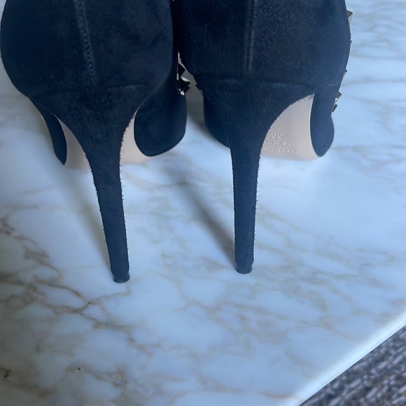 Valentino black suede 41/2 inch heel! Size 39 - Picture 3 of 6